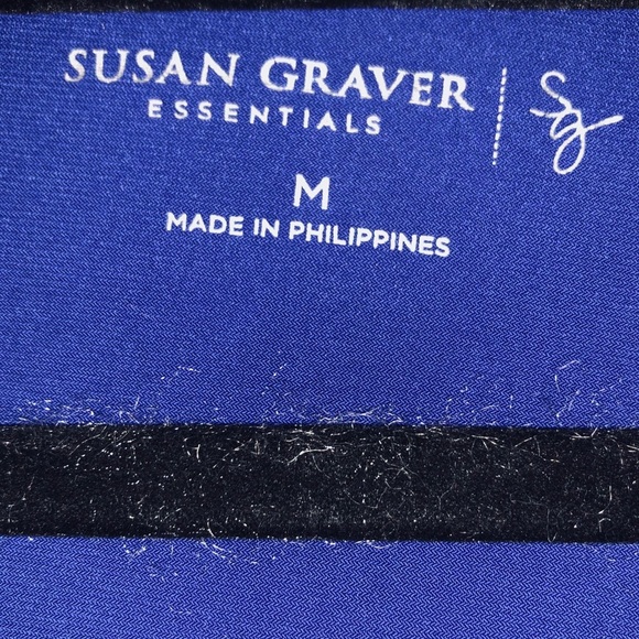 Susan Graver shrugs - Picture 3 of 3